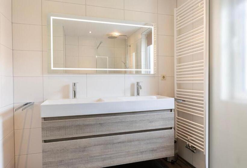 בקתה סטנדרטית, Summio Zeeland Village