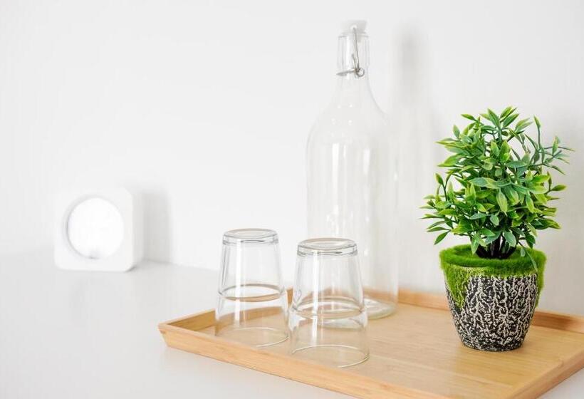 غرفة ديلوكس, Ohhsem