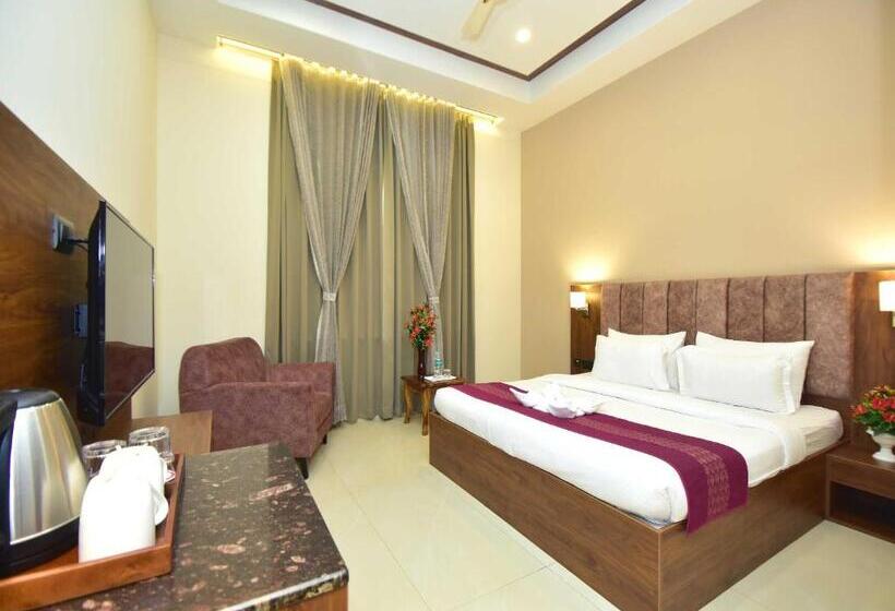 غرفة ديلوكس, Shyamleela