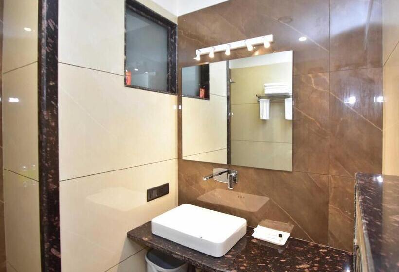 غرفة ديلوكس, Shyamleela