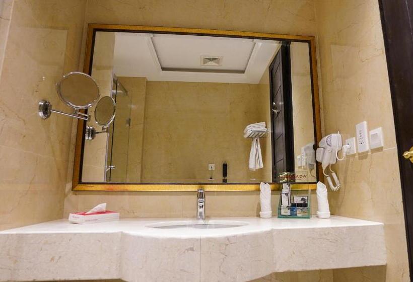 اتاق لوکس با تخت بزرگ, Ramada Resort By Wyndham Gilgit