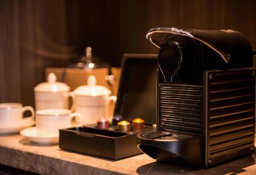 חדר משפחתי, Geo Resort &