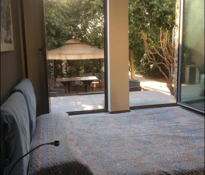 스탠다드 스튜디오, Anna E Gaetano