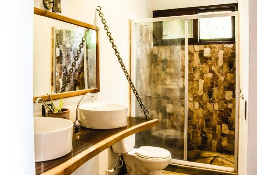 غرفة قياسية حمام مشترك, Casa Del Arte   Rooms With Private And Shared Bathrooms