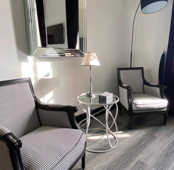 غرفة قياسية, Domaine De Montcausson