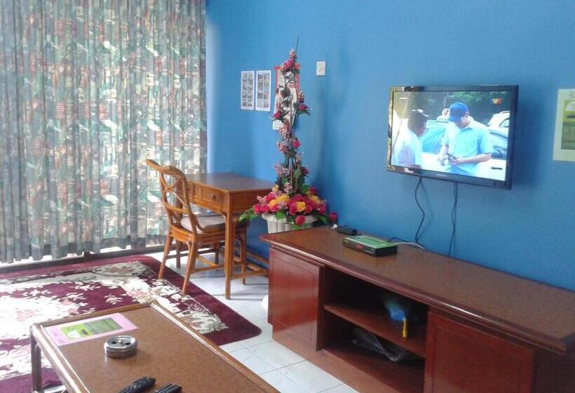 Семейный Номер Вид на Сад, Seri Lagenda Apartment