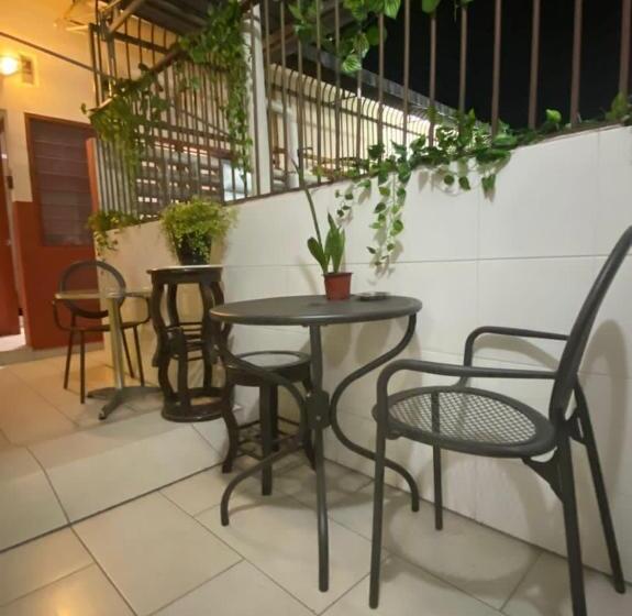 غرفة قياسية, Yy Residences