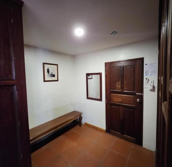 סוויטת 3 חדרי שינה, Uptown Eco