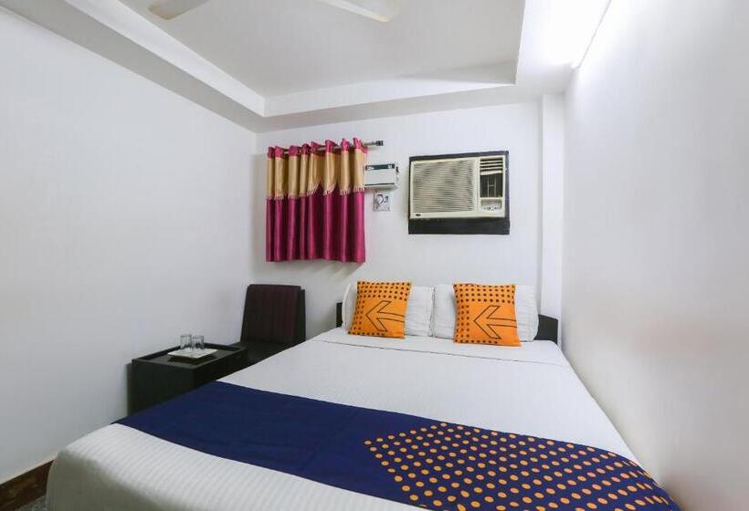 اتاق کلاسیک سه تخته, Oyo Hotel Spn