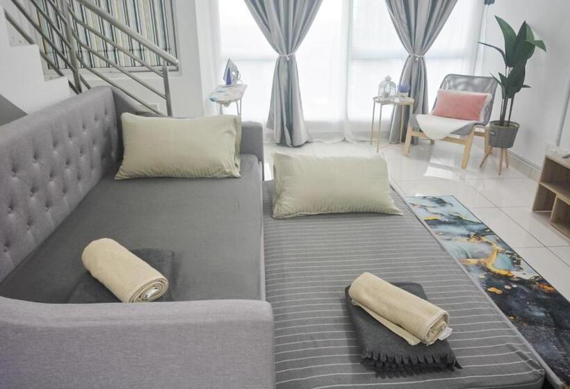 Люкс Дюплекс, Azfa Duplex Suite At De Centrum Putrajaya Bangi Free Wifi