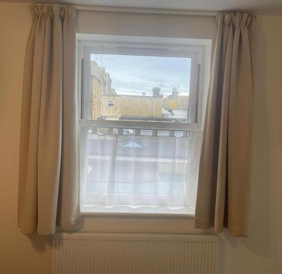 Номер Стандарт, Evening Tide