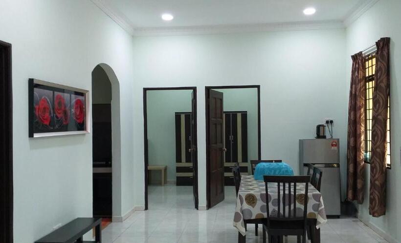 3间卧室的房子, Faris S Homestay & Resort