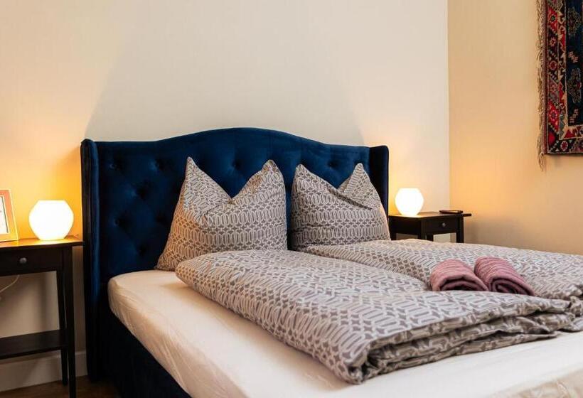 Номер Стандарт, Ester S Szentbékkálla