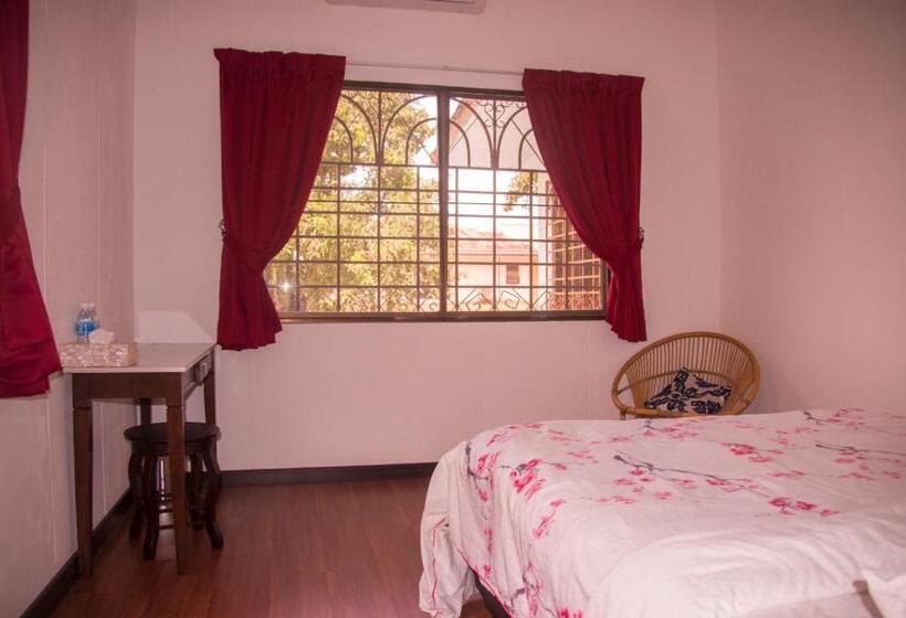 带共用浴室的标准房间, Bike And Tours Bed And Breakfast