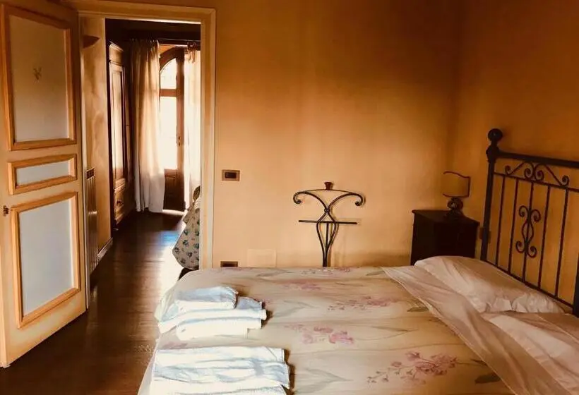 Standard Neljän Hengen Huone, Agriturismo Casale Nel Parco Dei Monti Sibillini