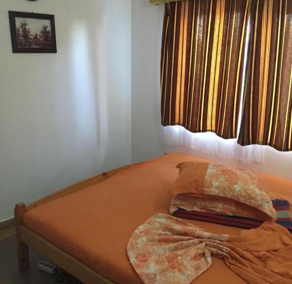 غرفة قياسية, Vila Flory & Crystiana