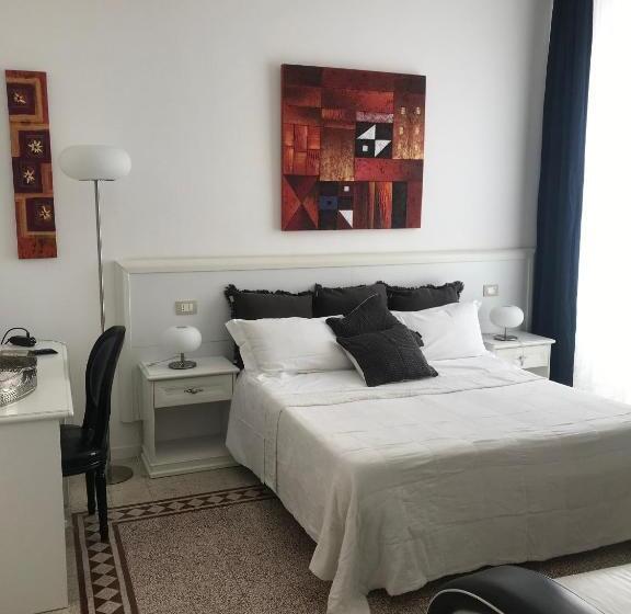 オーシャンビュースタンダードルームバルコニー付き, B&b Nike Rooms Only