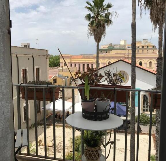 オーシャンビュースタンダードルームバルコニー付き, B&b Nike Rooms Only