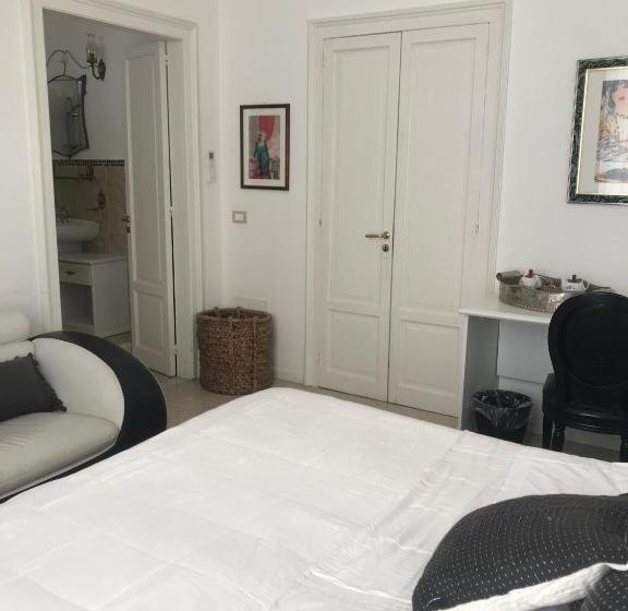 オーシャンビュースタンダードルームバルコニー付き, B&b Nike Rooms Only