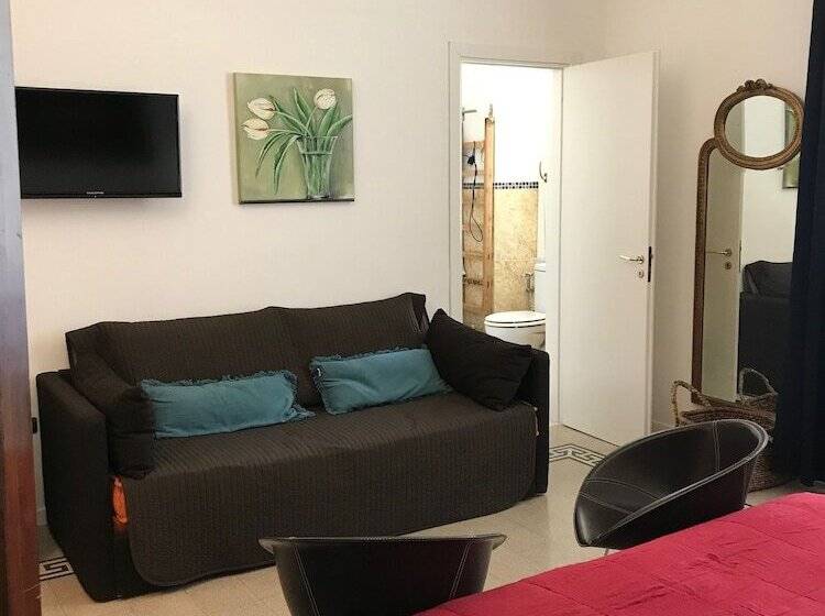 バルコニー付スタンダード4ベッドルーム, B&b Nike Rooms Only