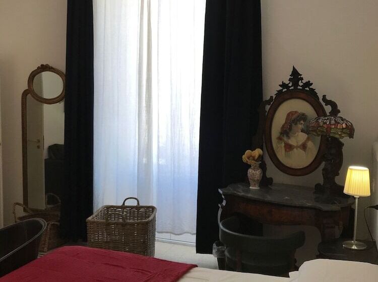 バルコニー付スタンダード4ベッドルーム, B&b Nike Rooms Only