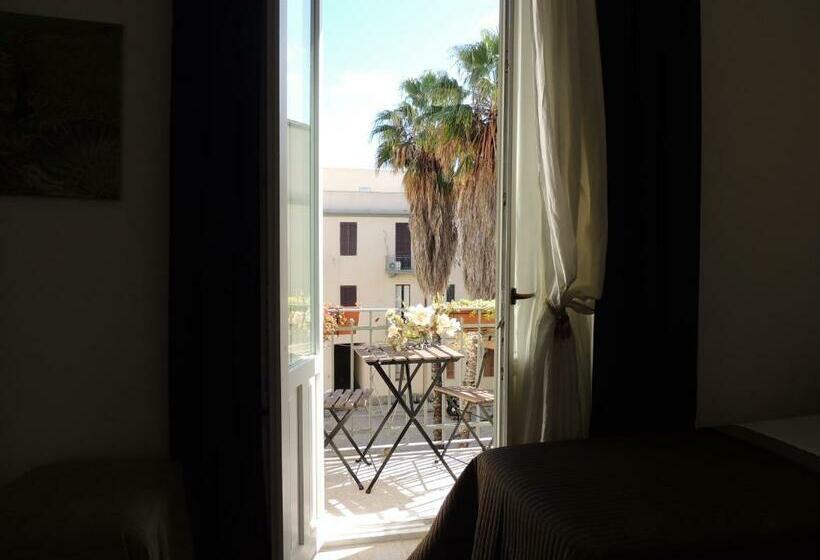 バルコニー付スタンダード4ベッドルーム, B&b Nike Rooms Only