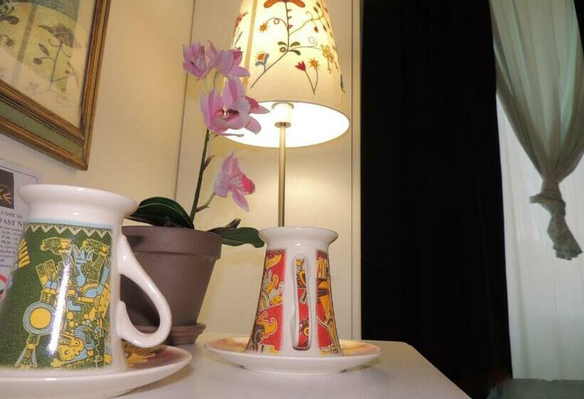 バルコニー付きスタンダードルーム, B&b Nike Rooms Only