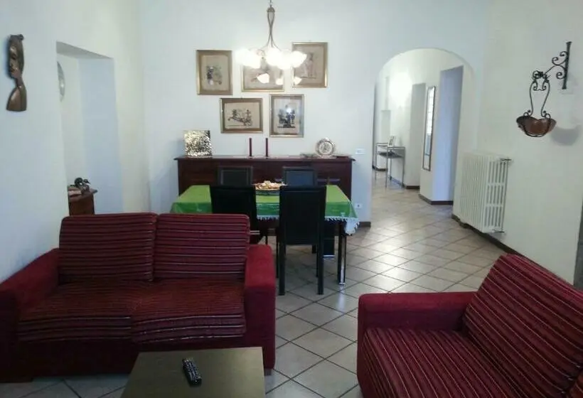 آپارتمان 2 خوابه, B&b Smeraldo Airport