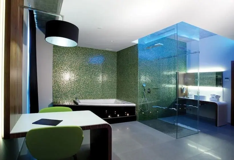 Sviitti Poreallas, Mood Private Suites