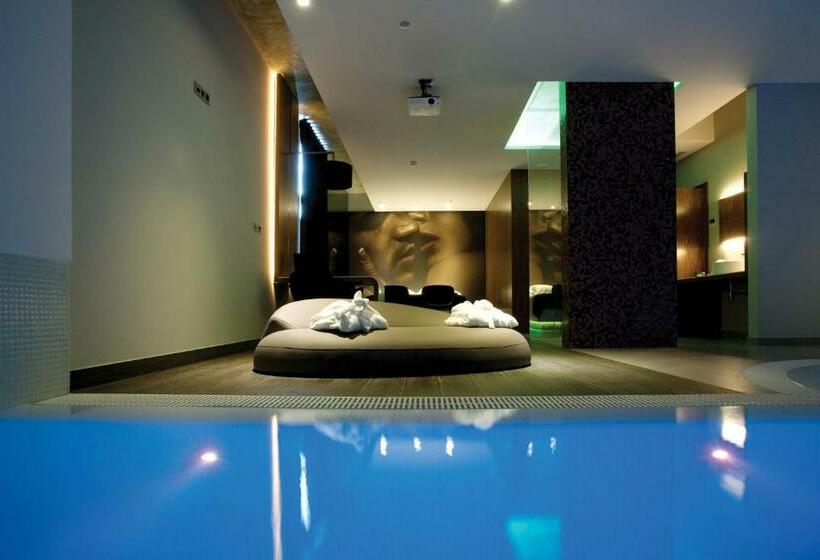 Люкс с Бассейном, Mood   Private Suites