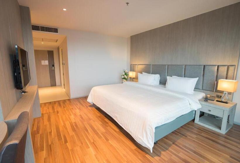 수피리어 룸, New Season Square