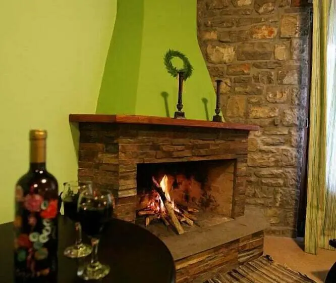 استودیوی استاندارد, Ta Petrina