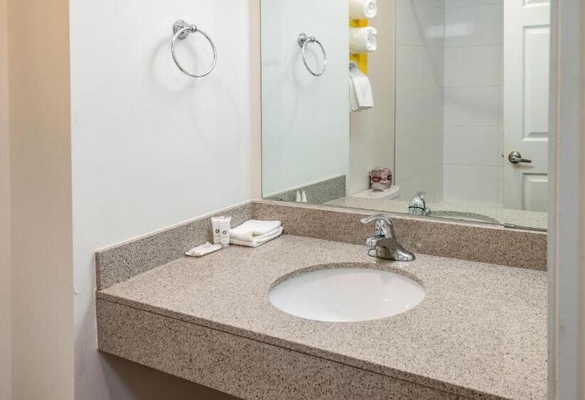 חדר דלוקס, Motel 6fort Nelson, Bc