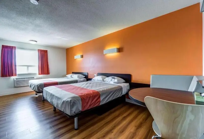 デラックスルーム, Motel 6fort Nelson, Bc