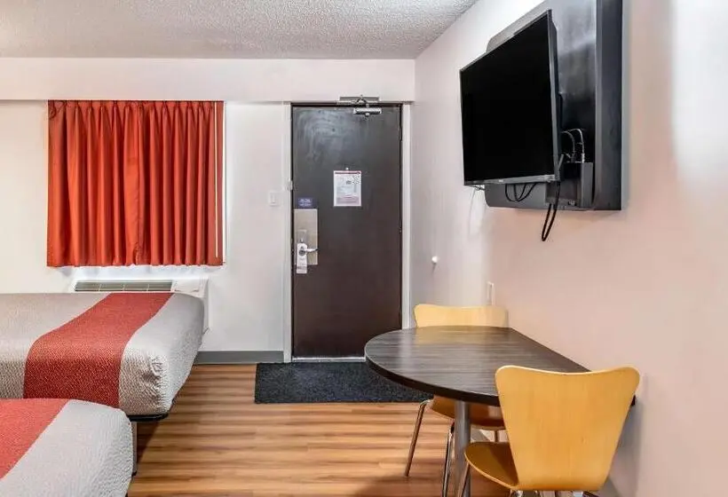 デラックスルーム, Motel 6fort Nelson, Bc