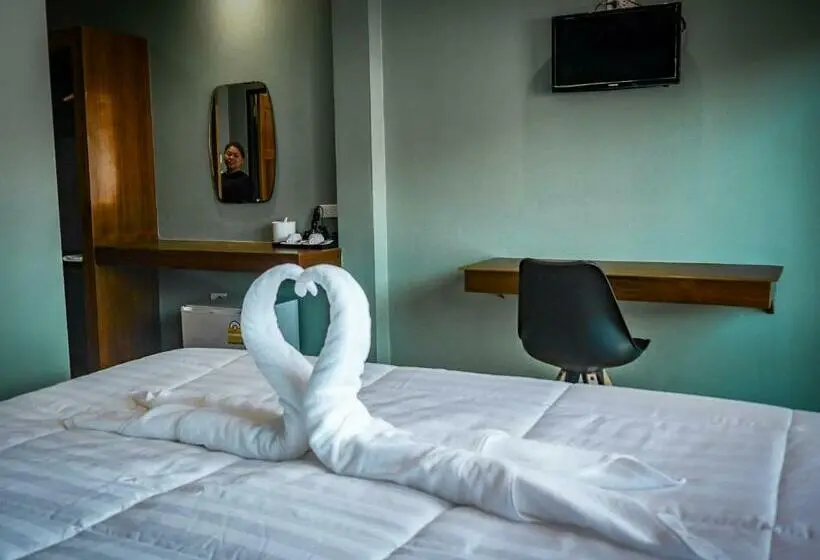 اتاق لوکس, Ck Hostel