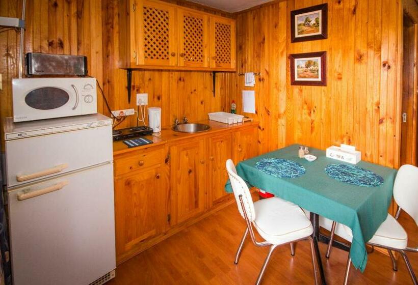 اتاق اکونومی, Homestead Bed And Breakfast