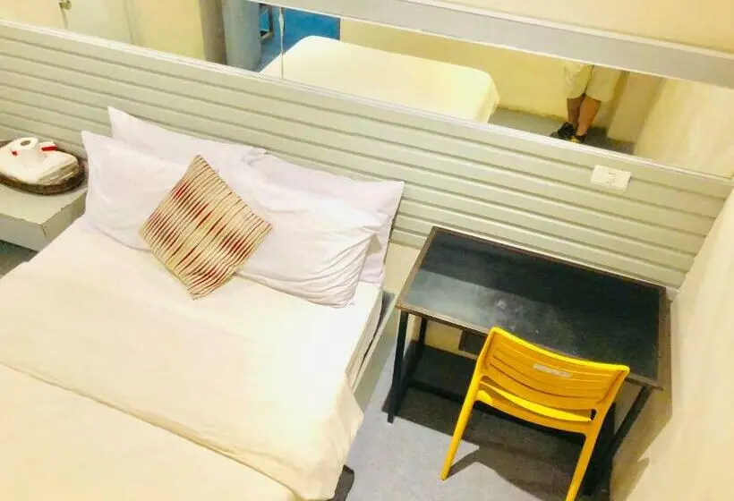 スタンダードルーム, Hometown Hotel Lacson Bacolod