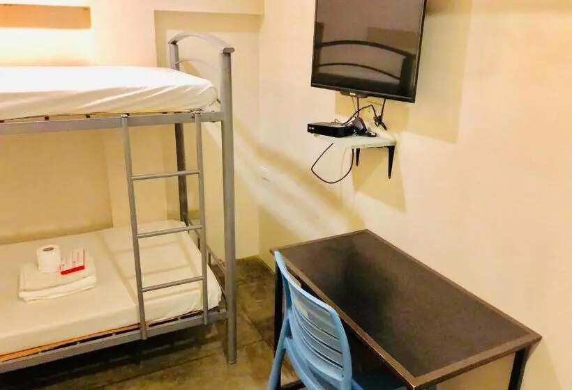 エコノミールーム, Hometown Hotel Lacson Bacolod