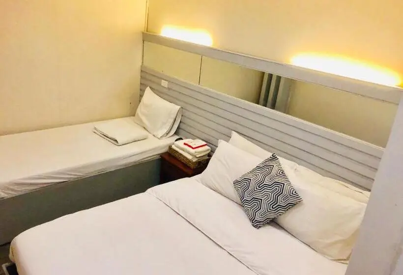 スタンダードトリプルルーム, Hometown Hotel Lacson Bacolod