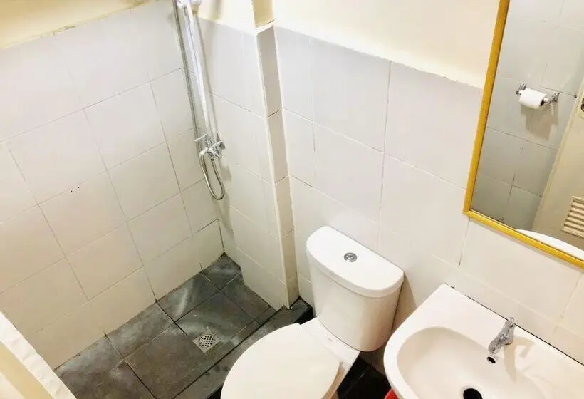 エコノミールーム, Hometown Hotel Lacson Bacolod