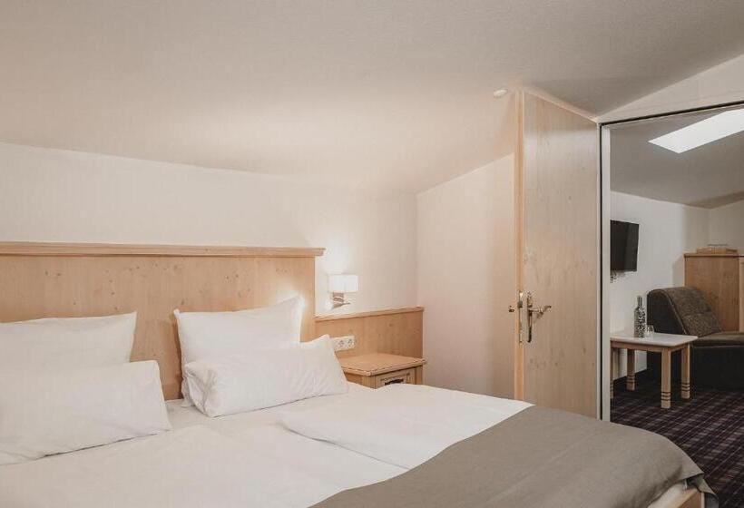 Семейный Номер, & Appartements Tiroler Buam