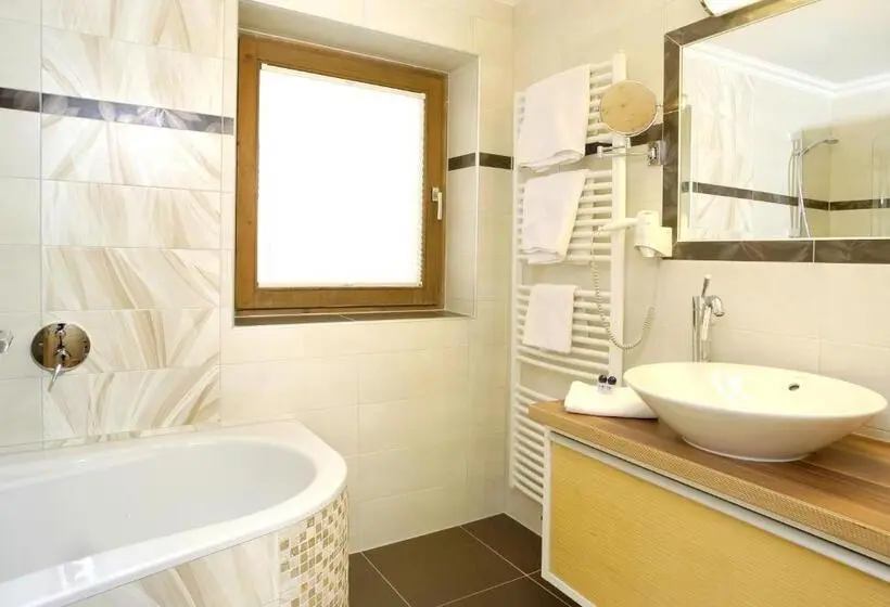 Comfort-huone, & Appartements Tiroler Buam