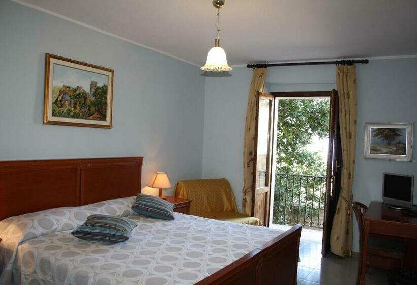 バルコニー付きスタンダードルーム, Edelweiss