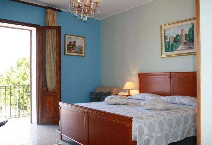 バルコニー付きスタンダードルーム, Edelweiss