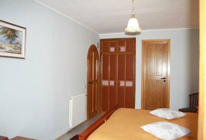 バルコニー付きスタンダードルーム, Edelweiss