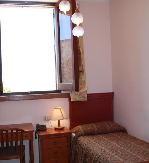 スタンダードシングルルーム, Edelweiss