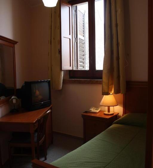 スタンダードシングルルーム, Edelweiss