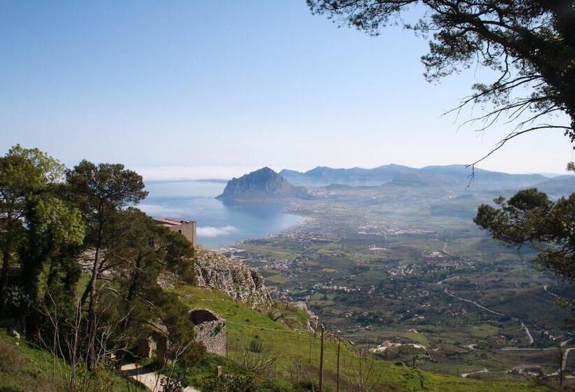 バルコニー付きスタンダードルーム, Edelweiss