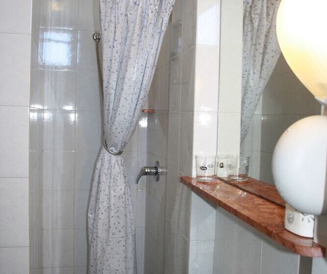 スタンダードトリプルルーム, Edelweiss